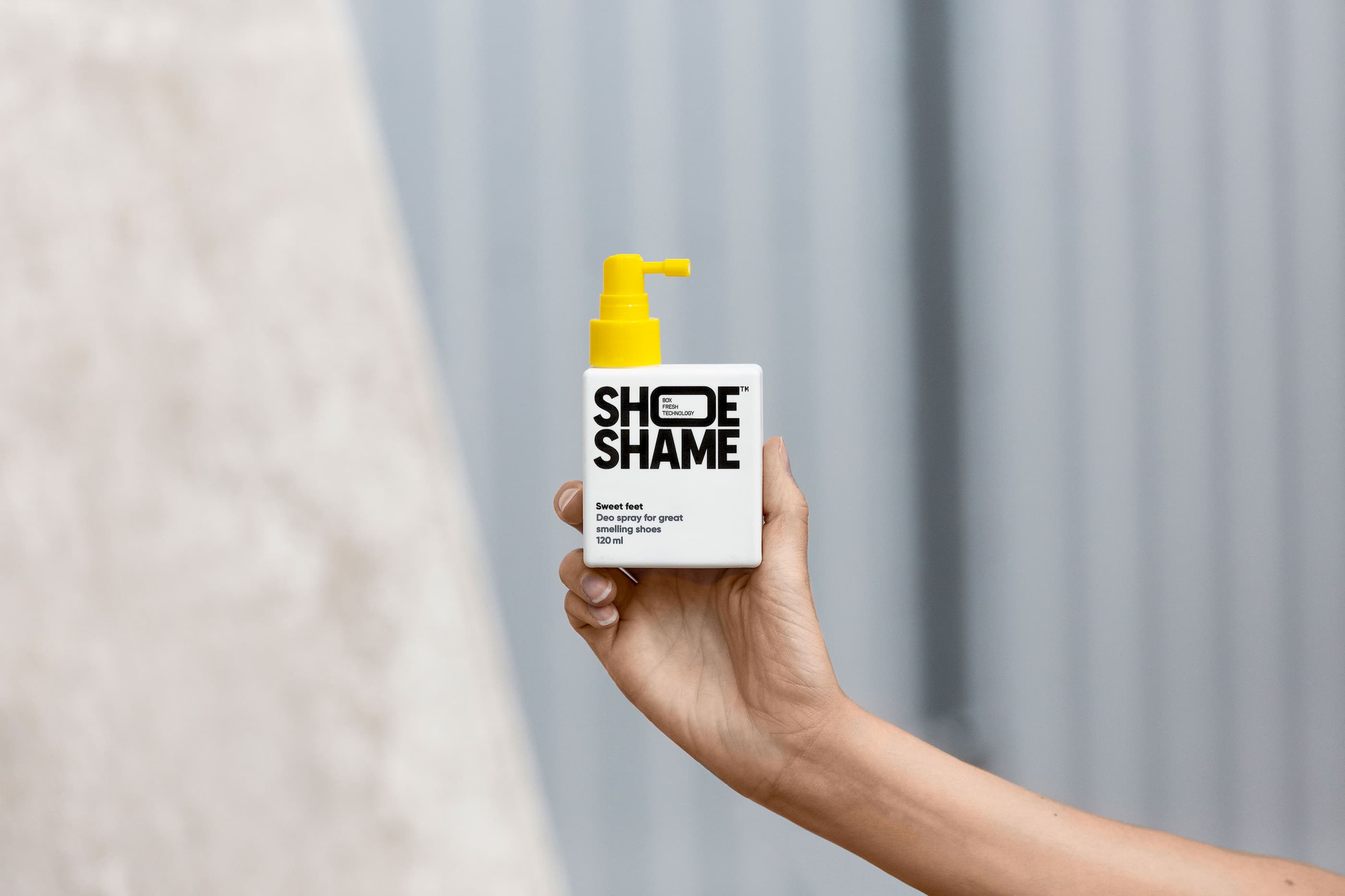 Happy F&B - Shoeshame produktfotografering